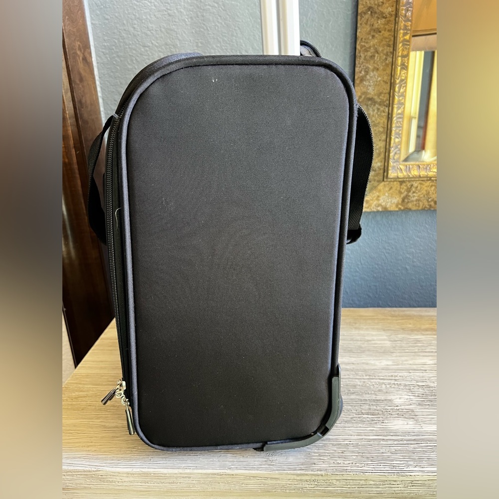 Samsonite Black Compact Rolling Bag - image 3